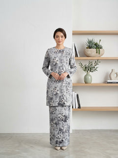 Seri Elara Modern Kurung