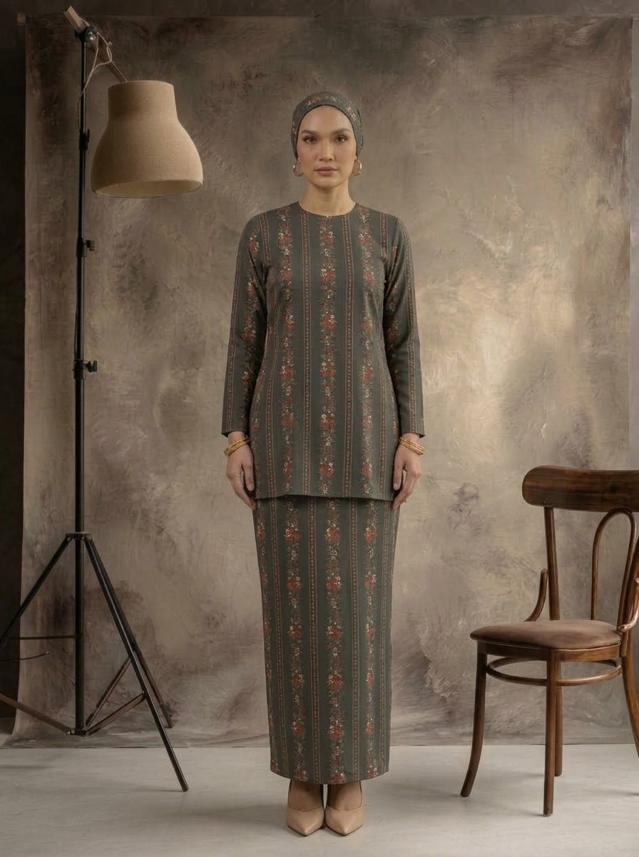Seri Dahlia Kurung