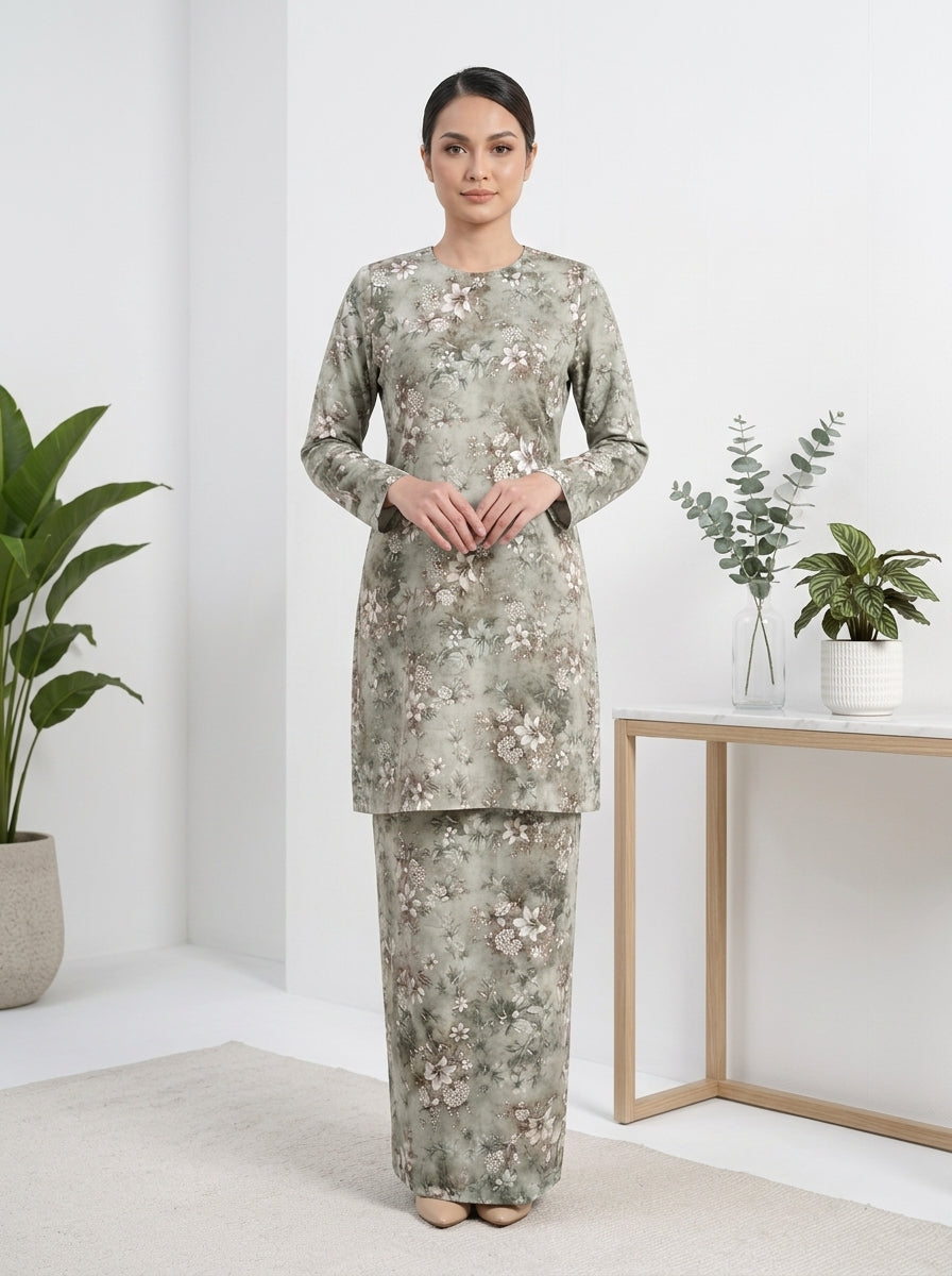 Seri Elara Modern Kurung